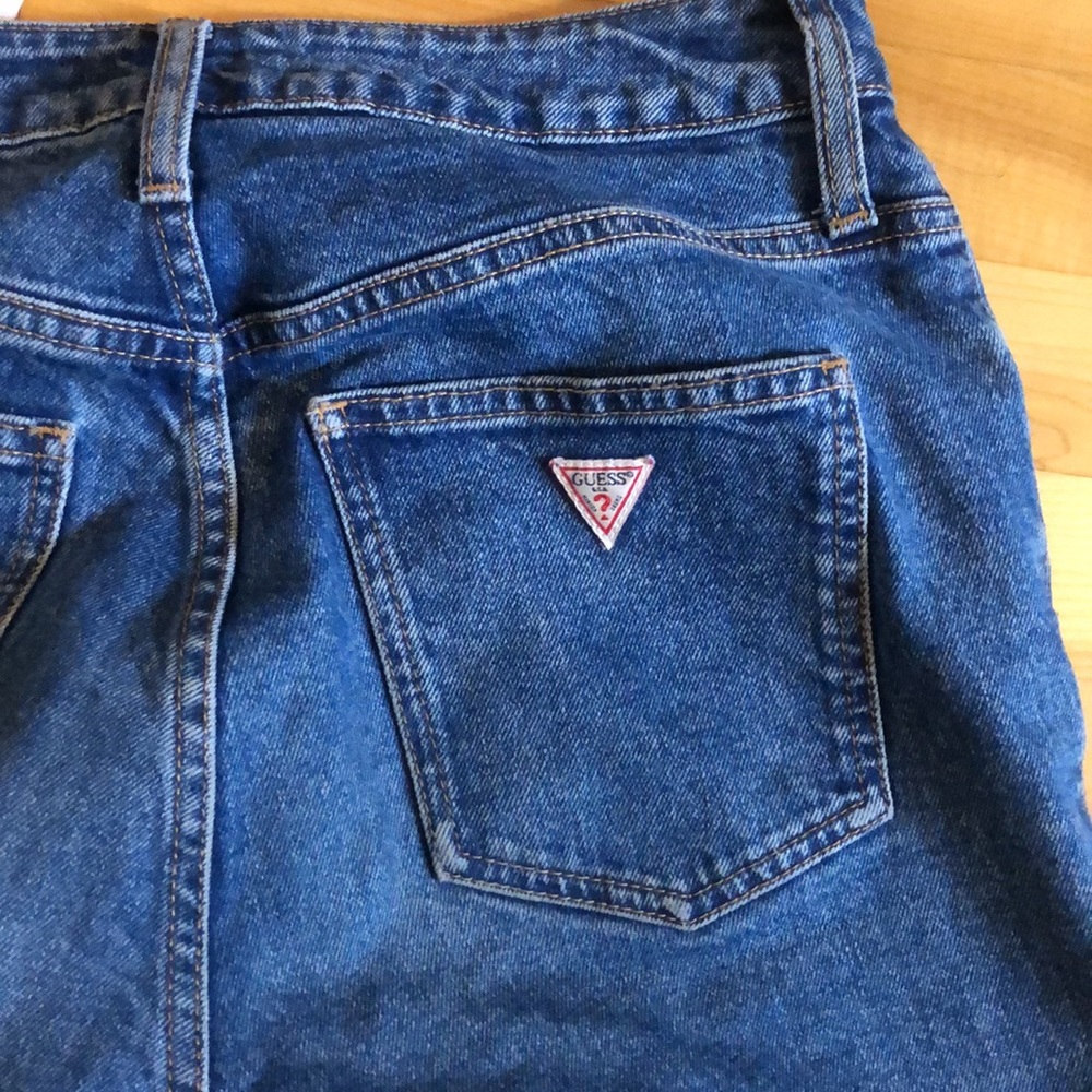 GUESS MOM Jeans 27